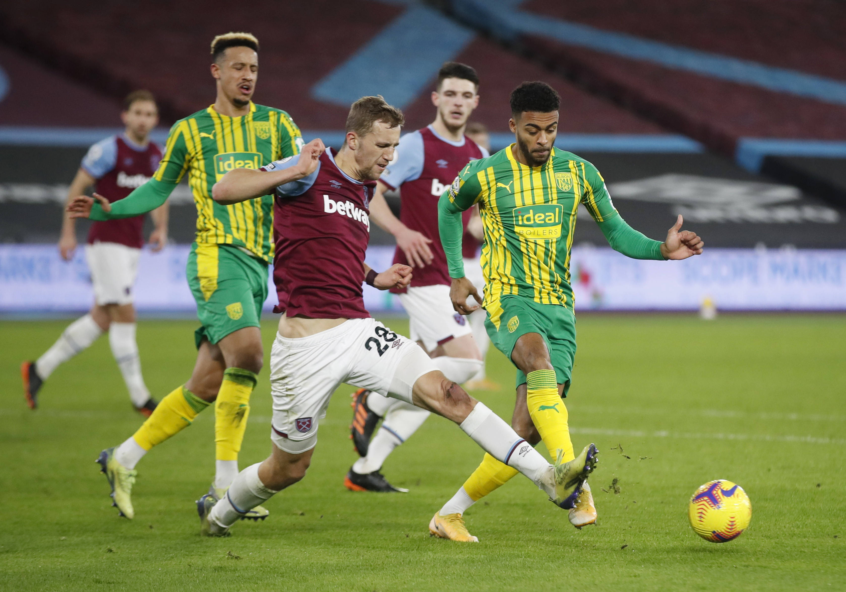 到俱乐部和 到俱乐部和